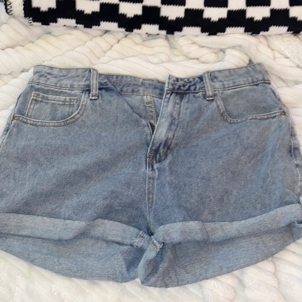 Adorable shein jean shorts